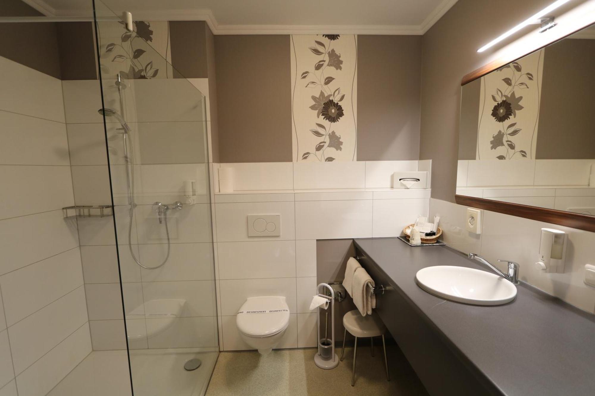 Hotel Deutscher Hof Babenhausen  Eksteriør bilde
